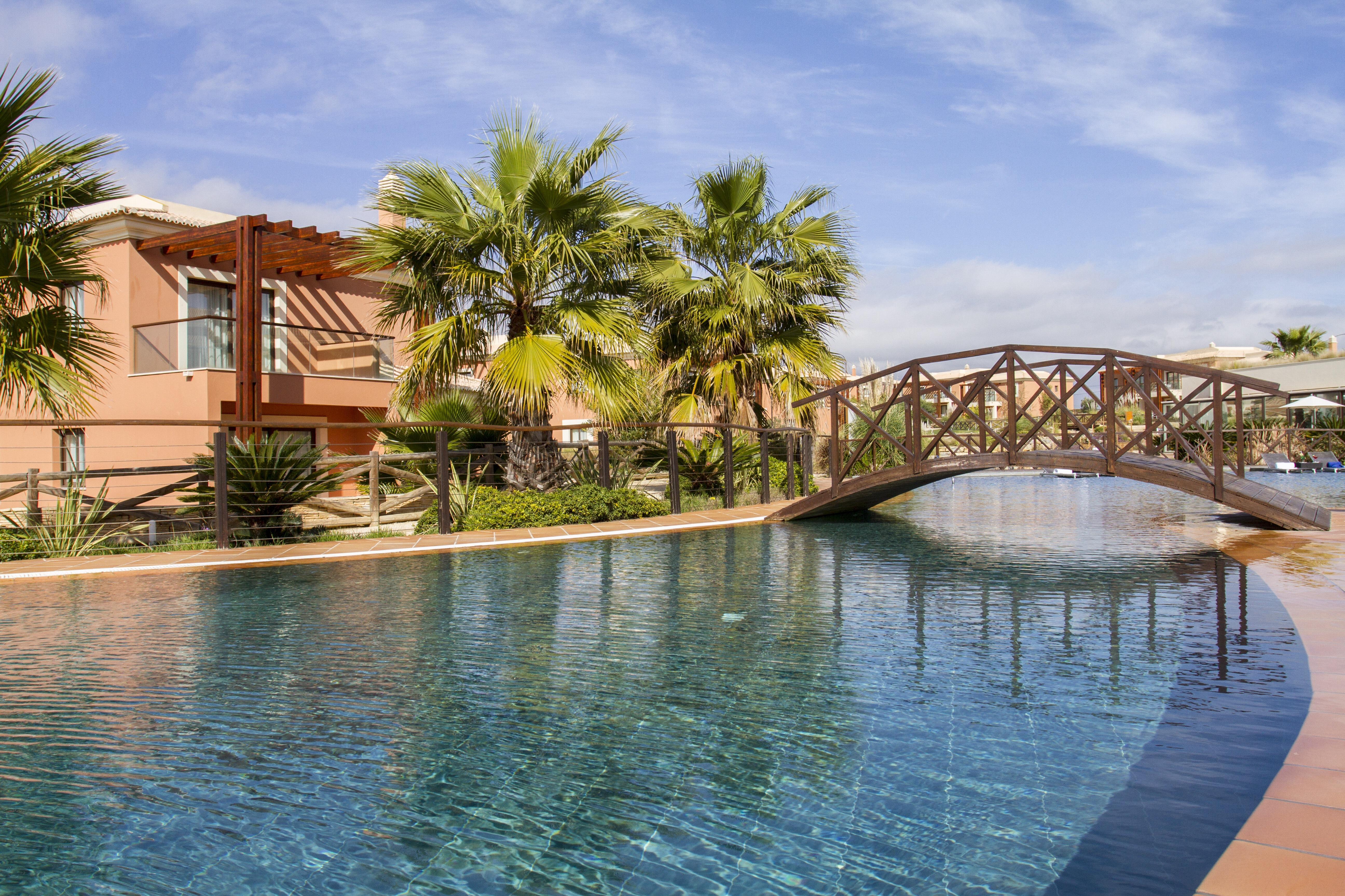 Monte Santo Resort Καρβοέιρο Εξωτερικό φωτογραφία The swimming pool at the hotel
